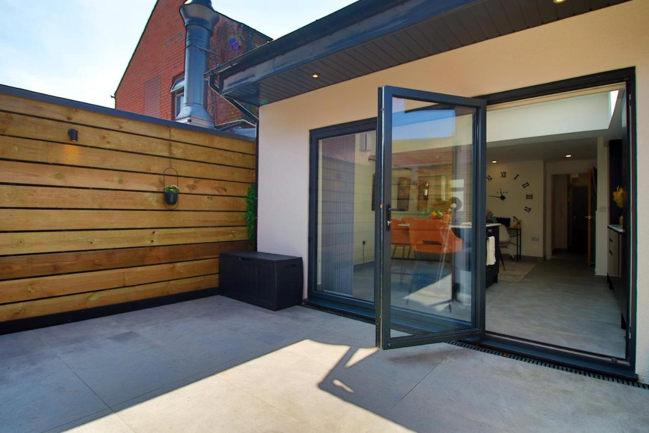 New Spacious 2 Bed Getaway - Private Courtyard! - Underfloor Heating Cardiff Esterno foto